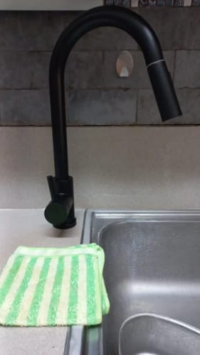 Customer photo review of Falkenberg - Touch Kitchen Faucet with Pull-Out Sprayer