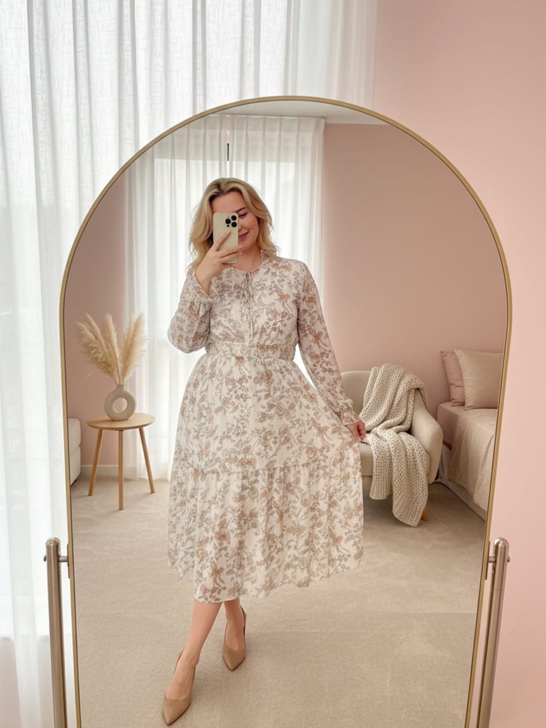 Customer photo review of Yeese Plus Size Women‘s Chiffon Ruffle A-line Dresses