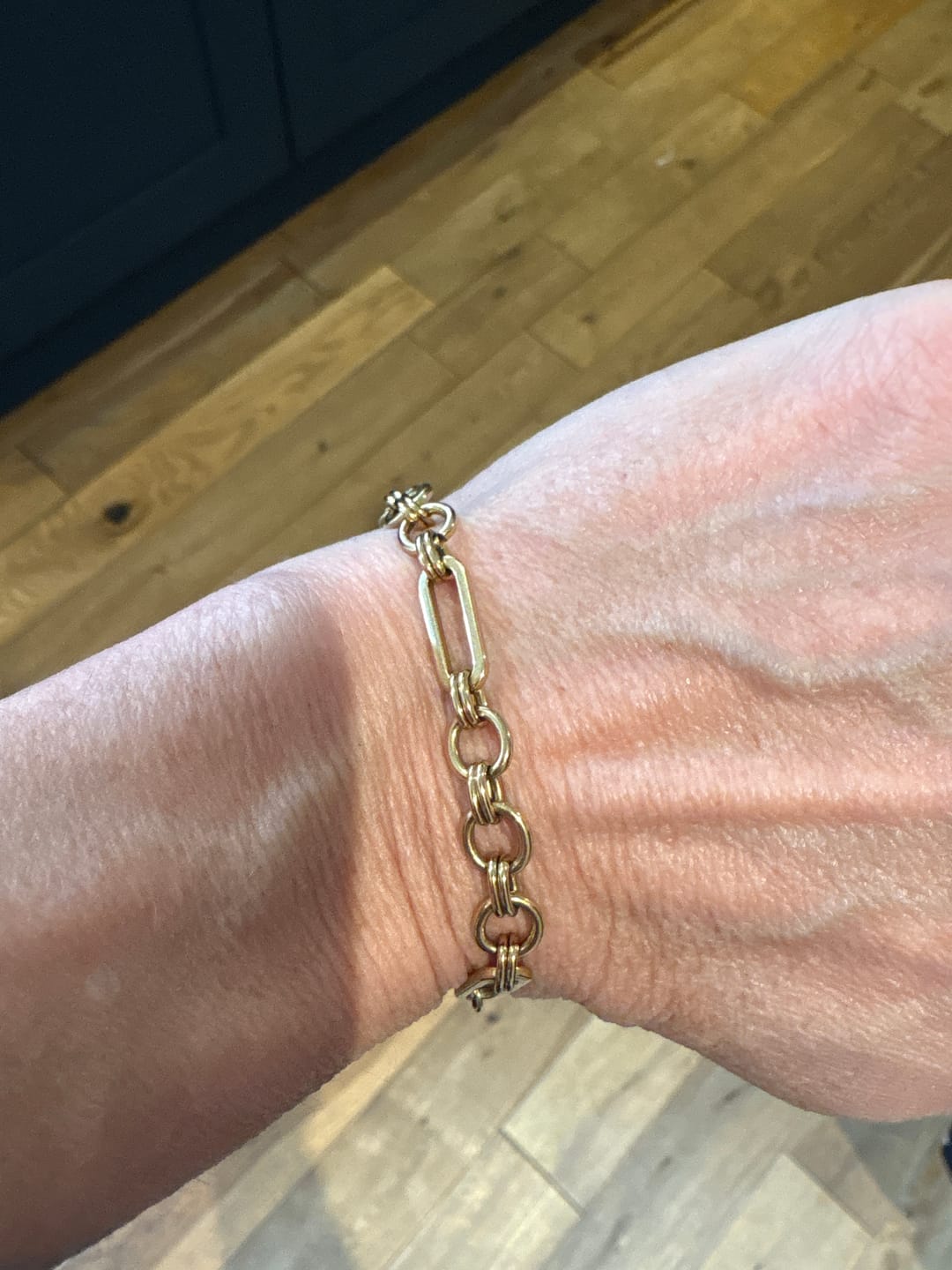 Customer photo review of Eternal Link Chain Bracelet