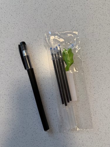 Customer photo review of セット商品：まほうのドリル専用ペン(替芯5本・矯正グッズ付)