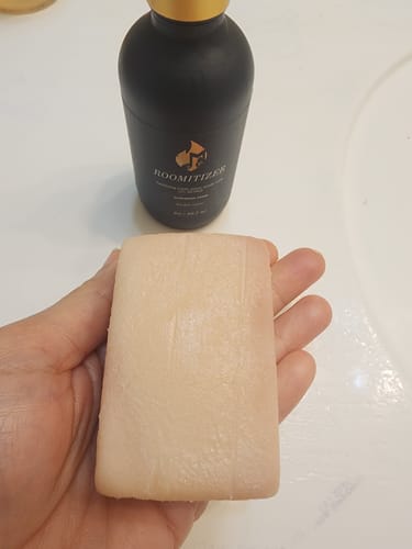Customer photo review of BODY VEIL creme silk soap bar