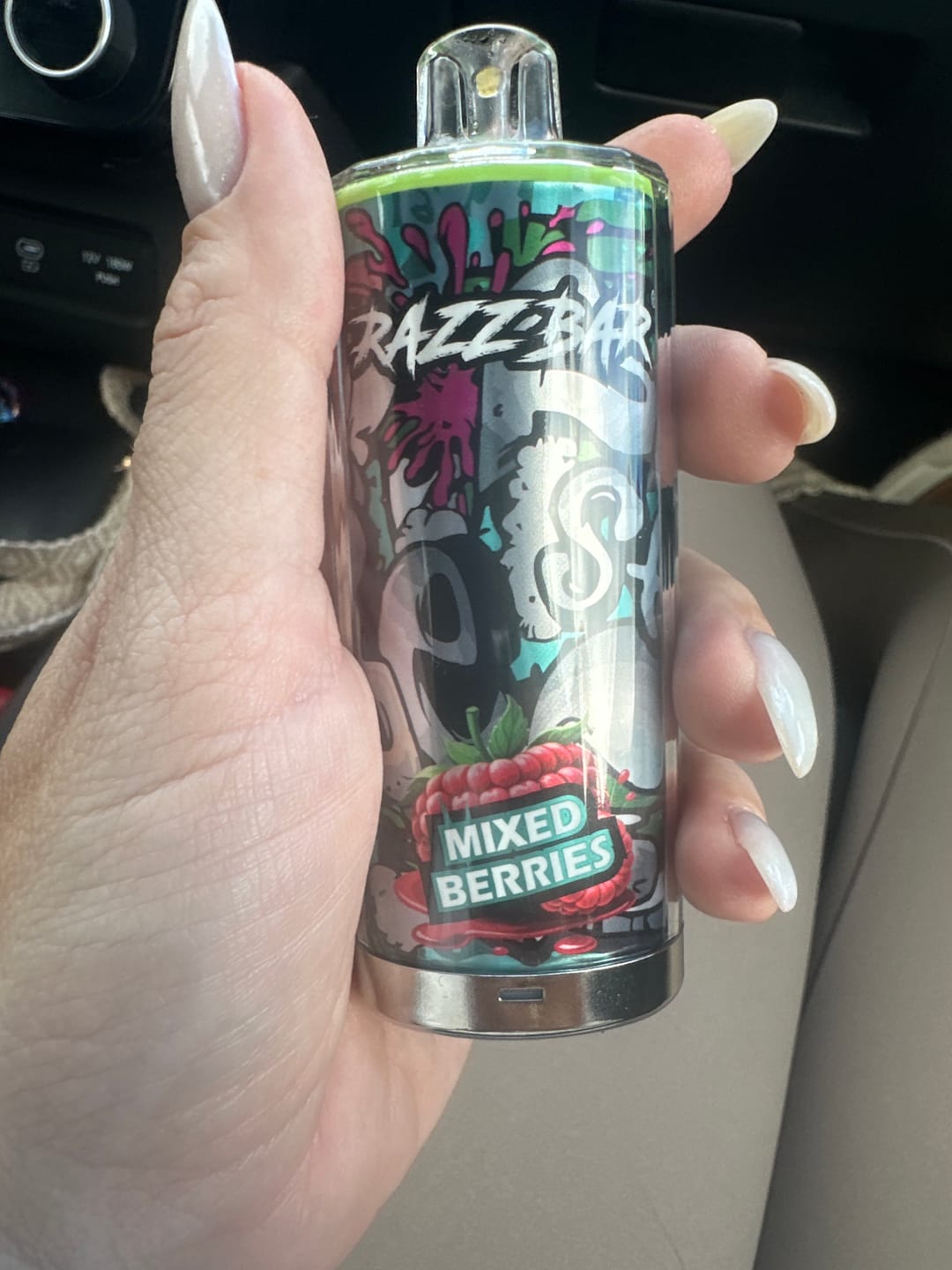 Customer photo review of RazzBar 60.000 Puffs