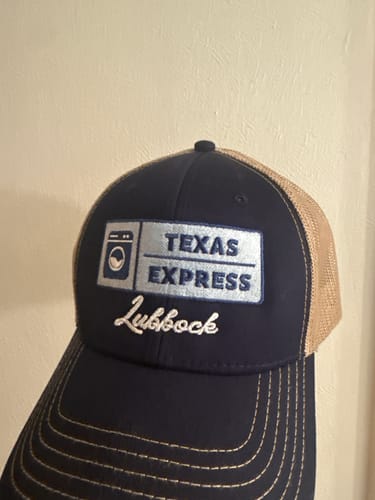 Customer photo review of [12 Pack] Embroidered Trucker Hats
