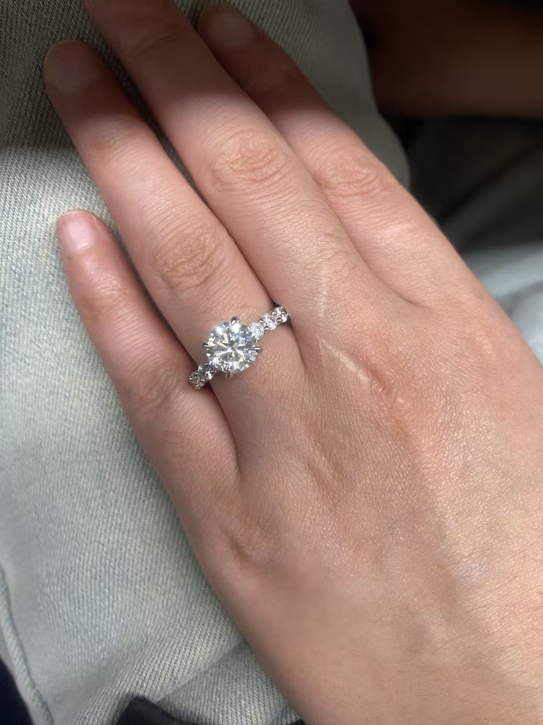Customer photo review of Rodiffy Moissanite 2.0Ct~4.0 Ct Round Engagement Ring -4 Prong Setting