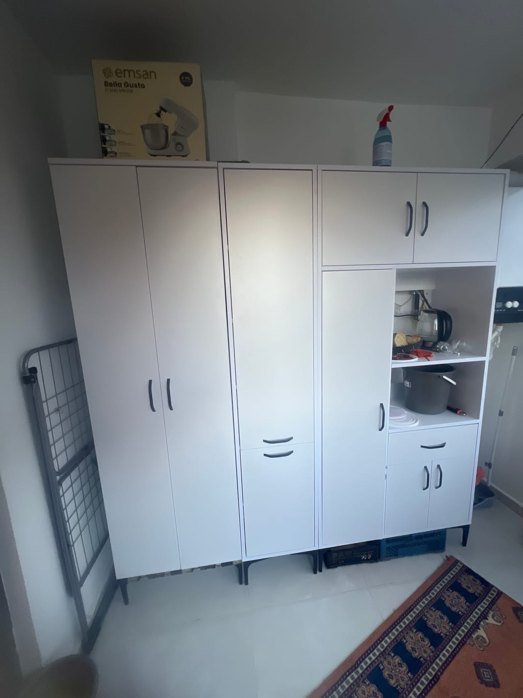 Customer photo review of Rani JE110 Çok Amaçlı Dolap 2 Kapaklı 5 Raflı Banyo Kiler Mutfak Dolabı Beyaz