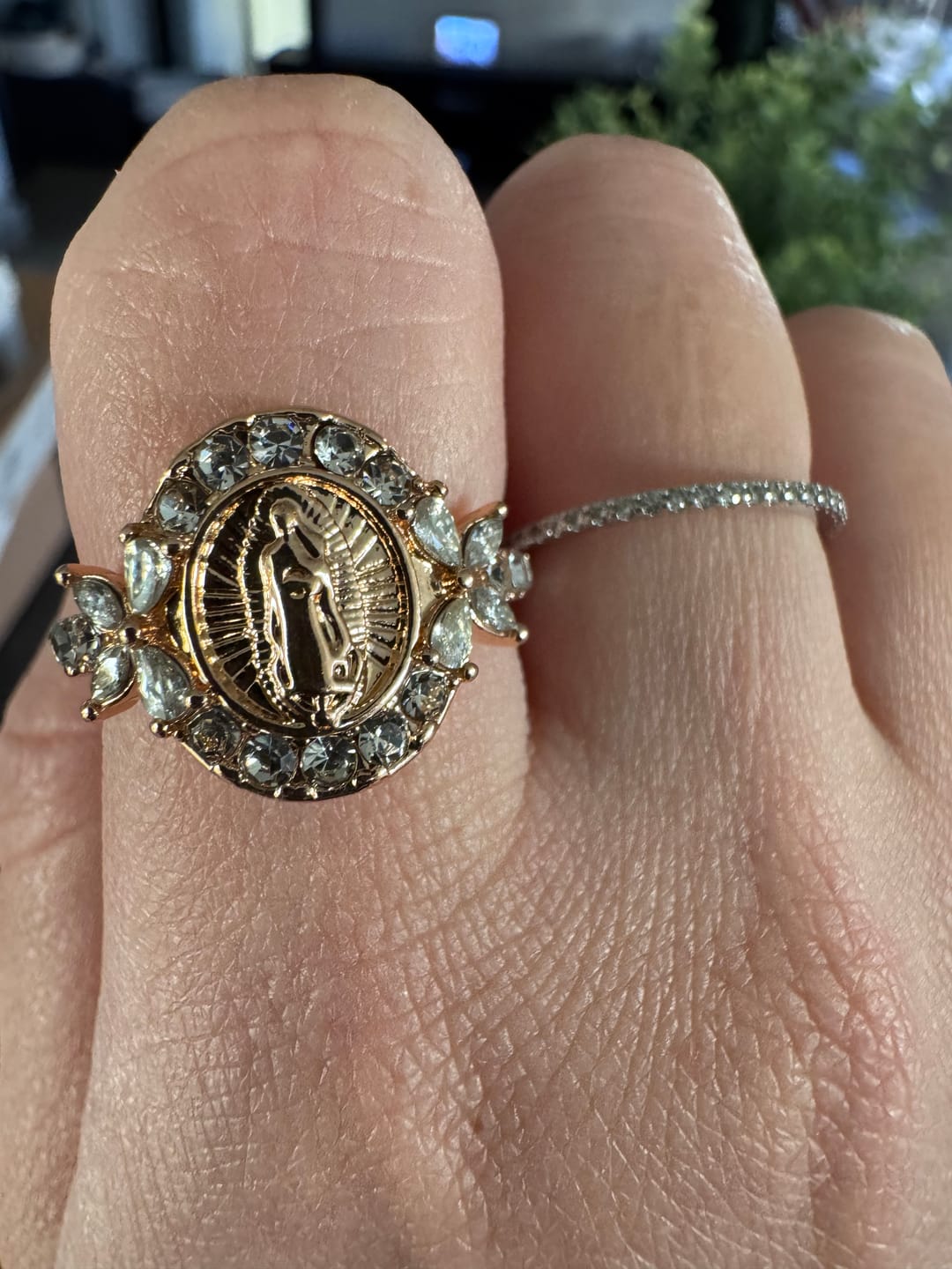 Customer photo review of Christianartworkshop Elegant Virgin Mary Emblem Ring: Sacred Detail for Daily Devotion
