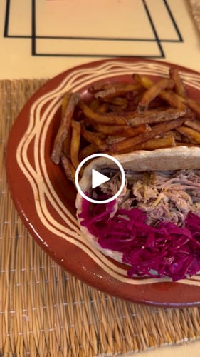 Customer video review of Pita Pot Sandwich Bread – Vegan-Friendly, Thick-Walled & Ready-to-Fill (10 pcs)