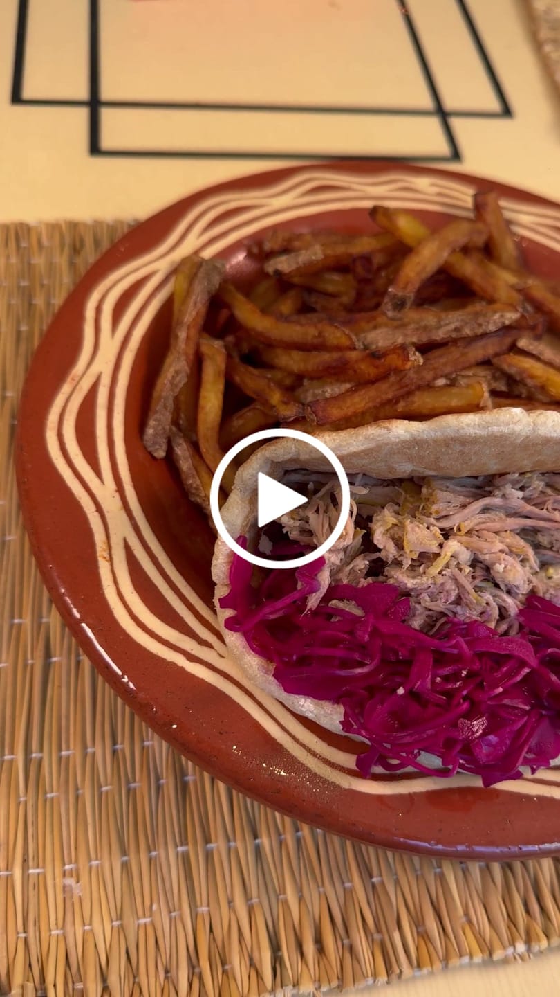 Customer video review of Pita Pot Sandwich Bread – Vegan-Friendly, Thick-Walled & Ready-to-Fill (10 pcs)