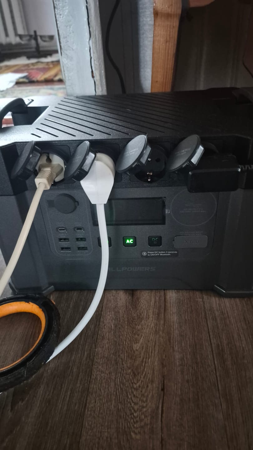 Customer photo review of ALLPOWERS S2000 Pro Portable Power Station 2400W 1451Wh