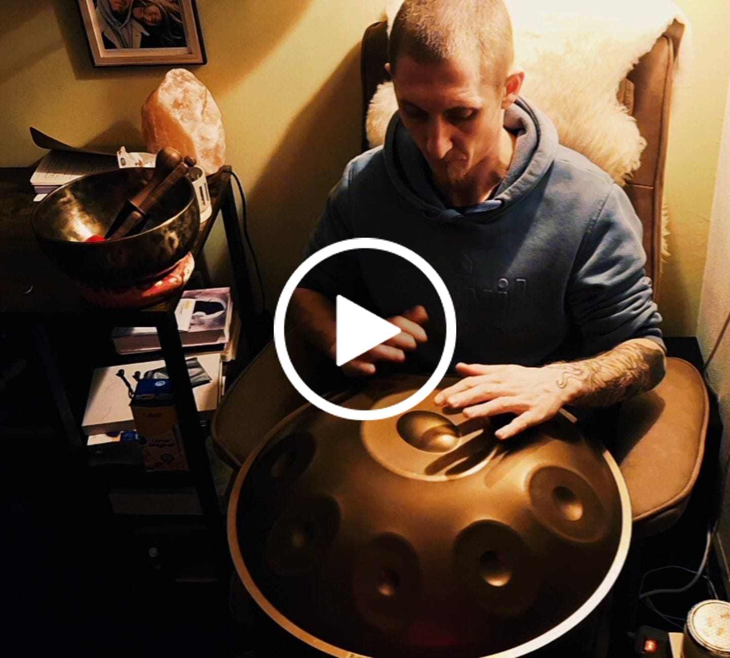 Customer video review of Battiloro PERSEIDE - 432 Hz "Healing Frequency" Handpan: D Kurd Edelstahl