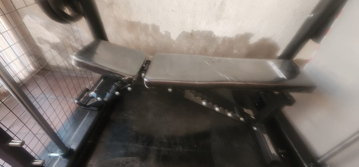 Customer photo review of Banco Ajustable XR-1 IRONSIDE
