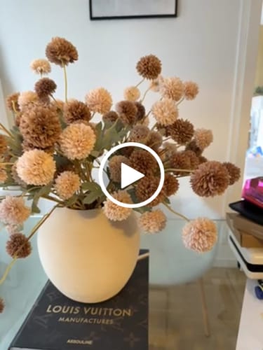 Customer video review of Fleurs de Kiku - Mélange Crème (10 tiges/ 50 pompons)