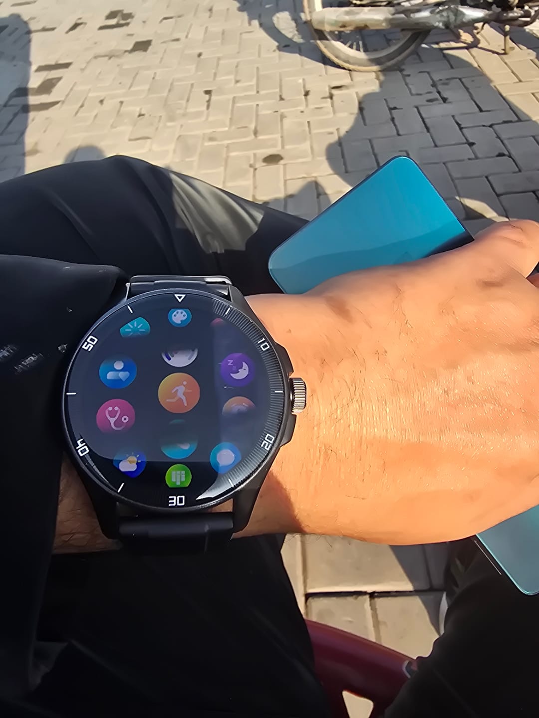Customer photo review of Torque Chain Smartwatch