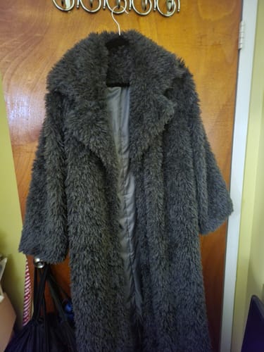 Customer photo review of Women's Fluffy Overcoat Gray