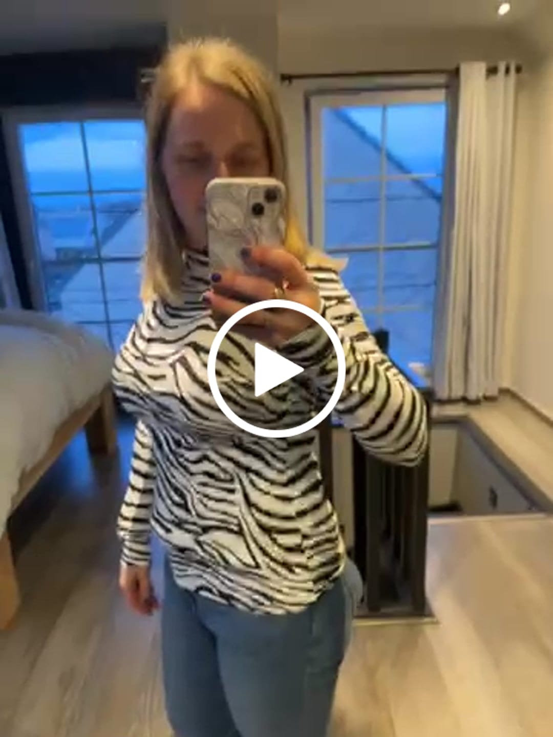 Customer video review of Thermoshirt - Zebra