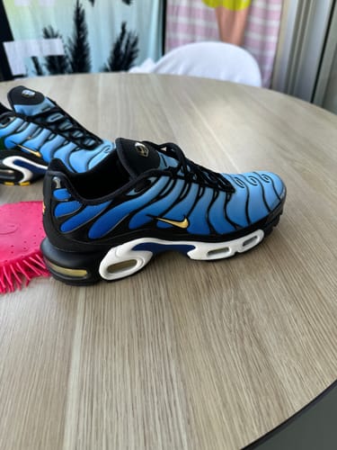 Customer photo review of Nike Air Max Plus TN OG 'Hyper Blue' Men's