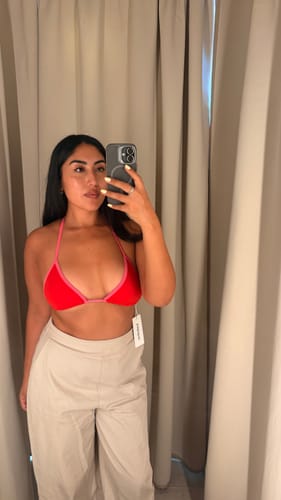 Customer photo review of TOP DE BIKINI TULUM ROJO ROSADO TRIANGULO AJUSTABLE