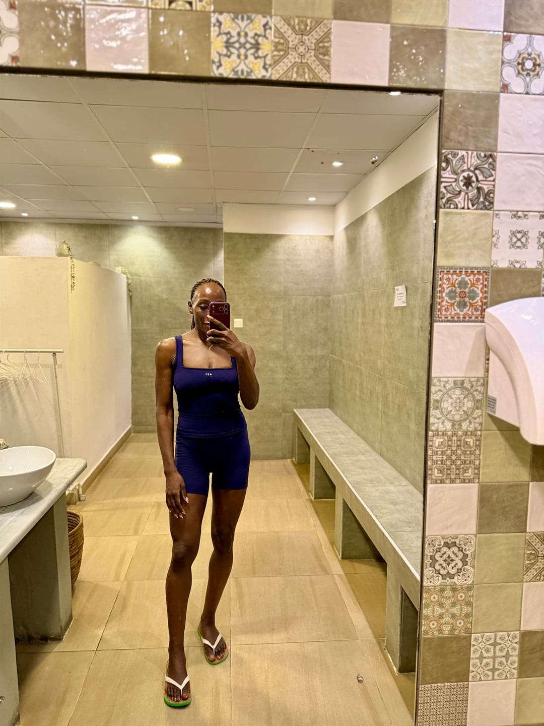 Customer photo review of The Square Tank / Navy