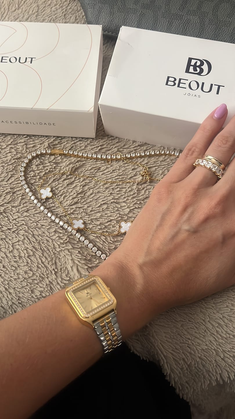 Customer photo review of Anel Queen Banhado em Ouro 18k