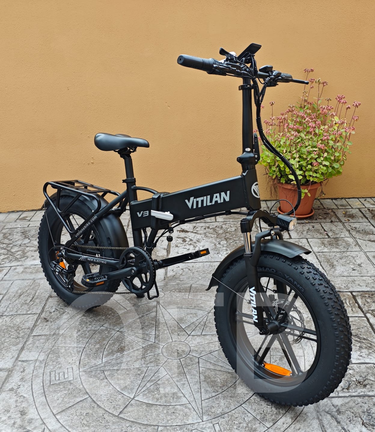 Customer photo review of V3 2.0 Folding Fat Tires Adult All Terrain Electric Bike
