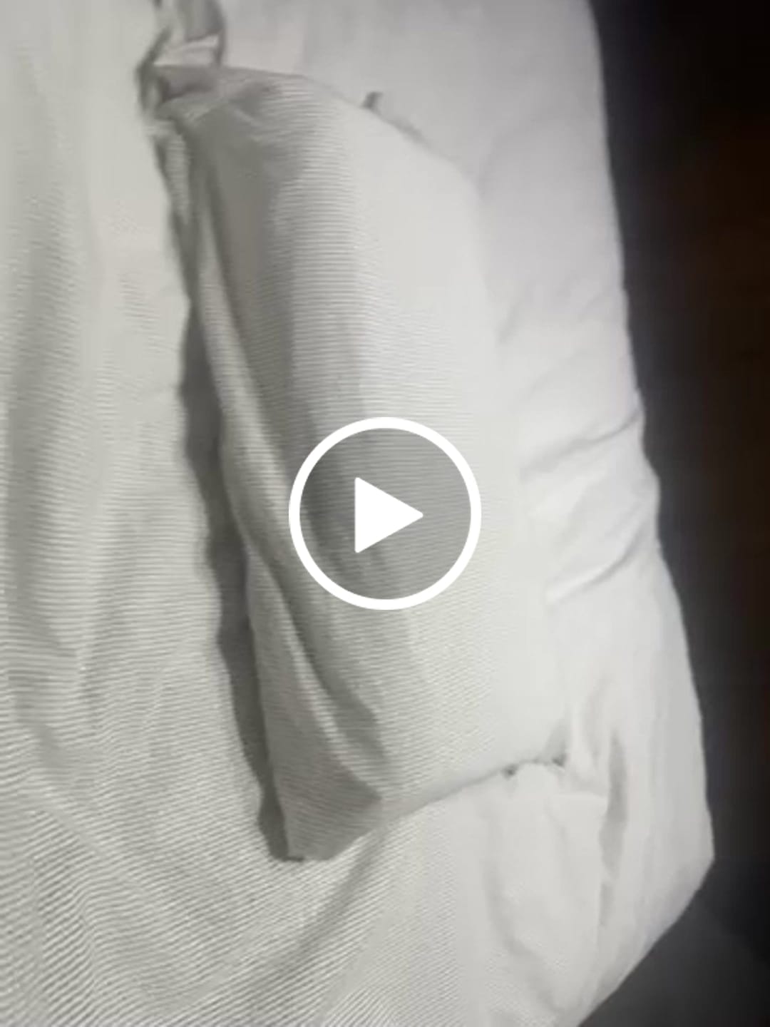Customer video review of Contour Memory Foam Pillow suitable for Neck & Shoulder Pain