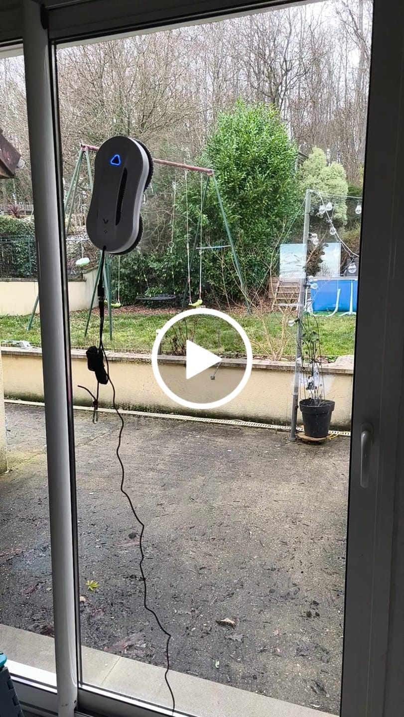 Customer video review of Robot lave vitre V3CLEAN S+