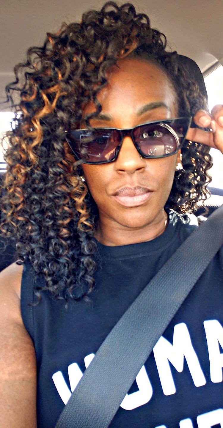 Customer photo review of Model Model Glance Crochet Braid - BEACH CURL 12"