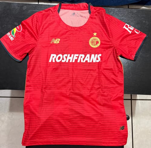 Customer photo review of TOLUCA Local 25/26