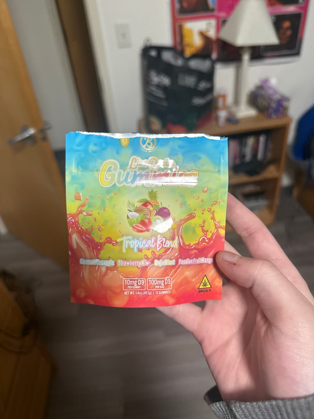 Customer photo review of Tropical Blend Live Rosin Gummies