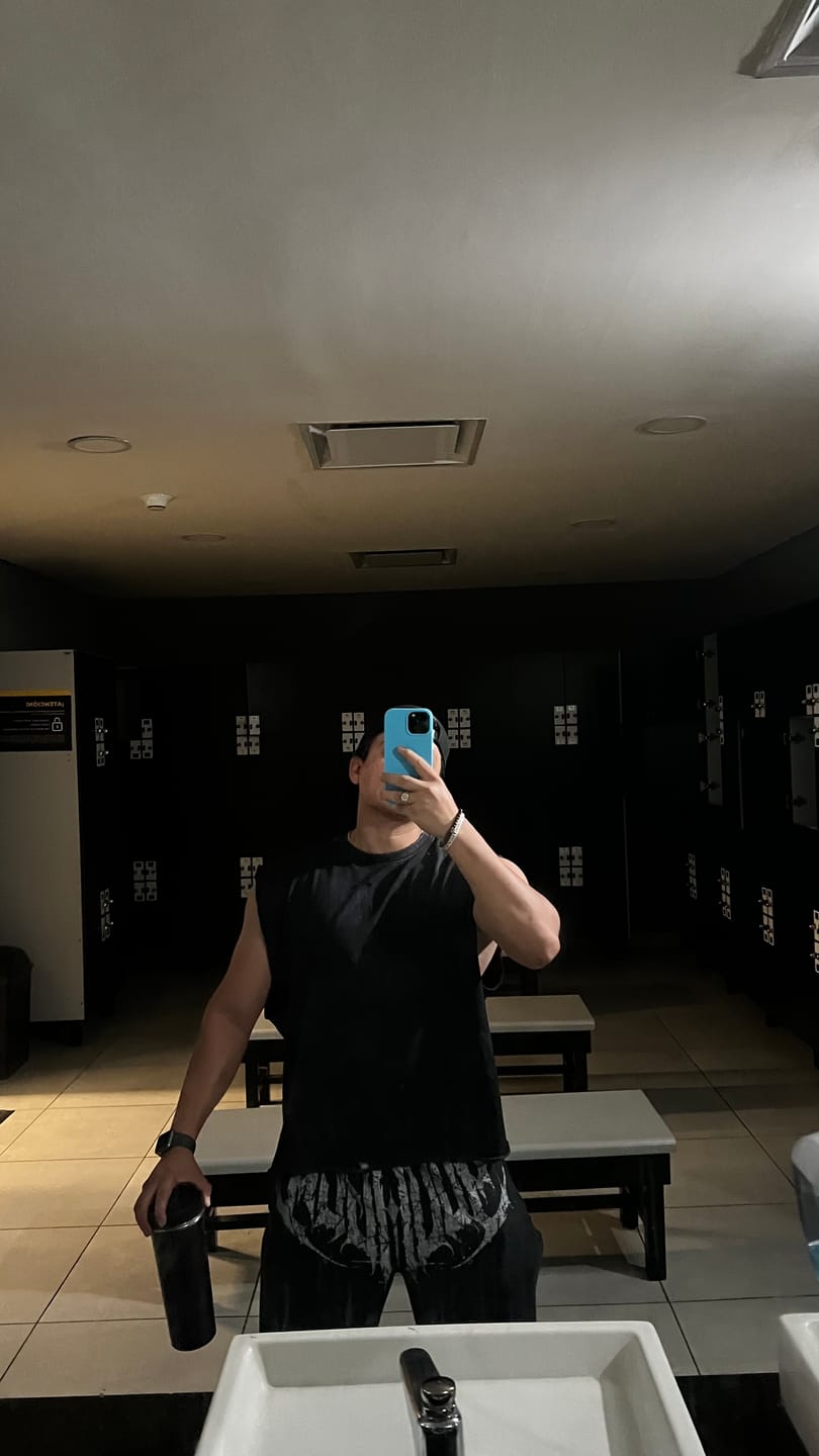 Customer photo review of 3022 - Anarchy Cropped Tanks