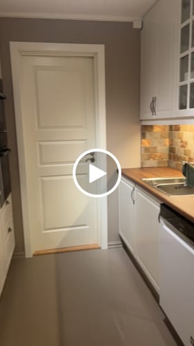 Kundeanmeldelse med video av 10-pk Bente subway selvklebende veggfliser