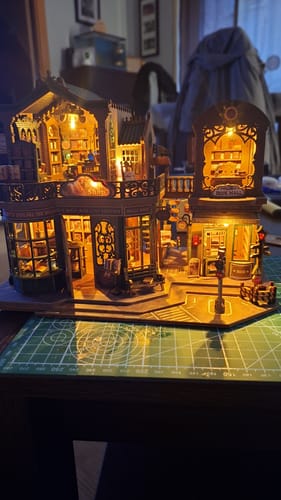 Customer photo review of Twilight Book City DIY Miniature House