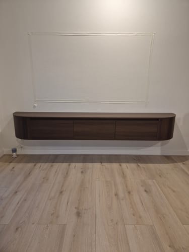 Customer photo review of NOOR – Zwevend TV-Meubel 240 cm - Walnoot