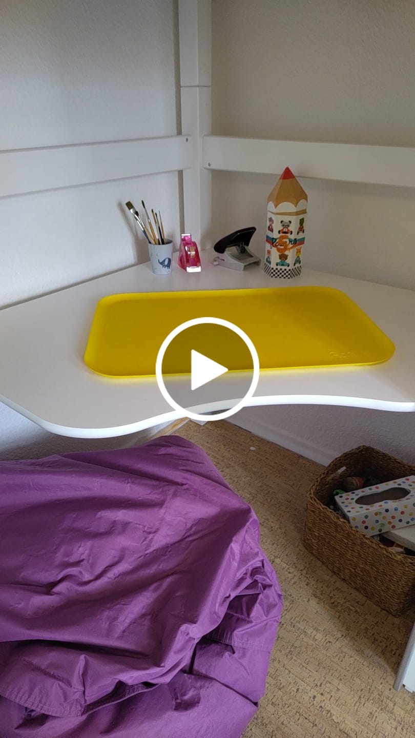 Customer video review of Hoppekids hjørnebordplade til ECO Luxury og ECO Dream højseng, Hvid
