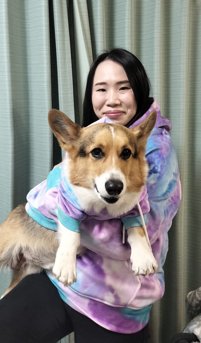 Customer photo review of Velvet Dog Hoodie - 90s Retro
