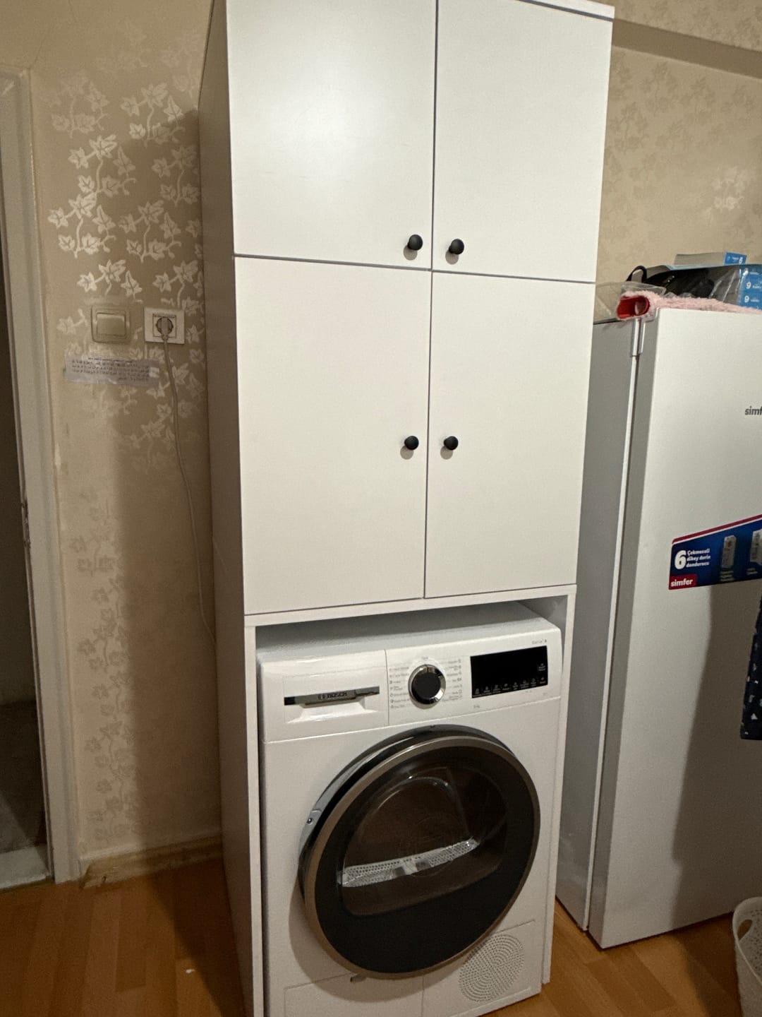 Customer photo review of Rani KD114 Çamaşır Makinesi Dolabı 4 Kapaklı 5 Raflı Banyo Dolabı Beyaz