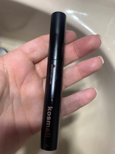 Customer photo review of KosmaLash® | Sérum Crecimiento & Anticaída