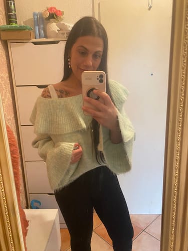 Customer photo review of Pullover soft green COZY CARMEN