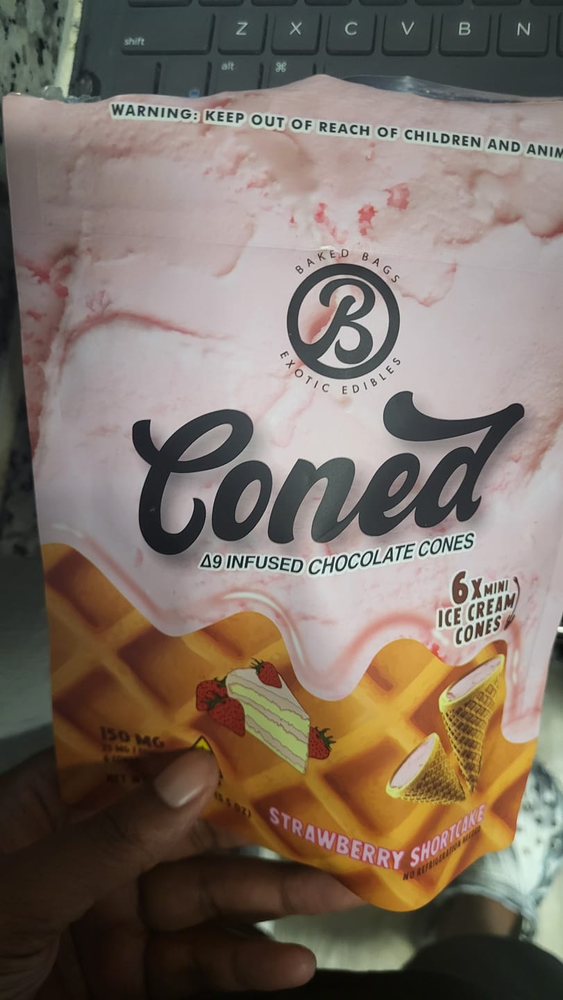 Customer photo review of CONED EXCLUSIVE OFFER - STRAWBERRY SHORTCAKE 6-PACK