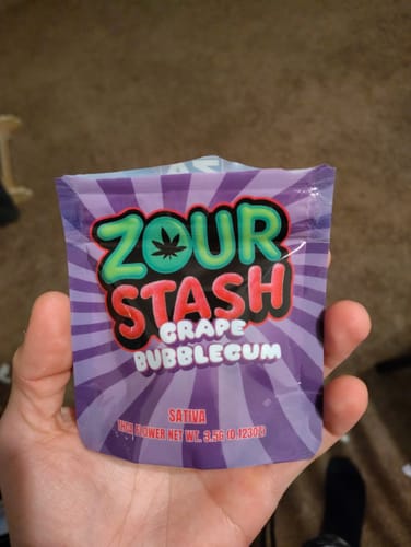 Customer photo review of Zour Stash Grape Bubblegum 3.5g