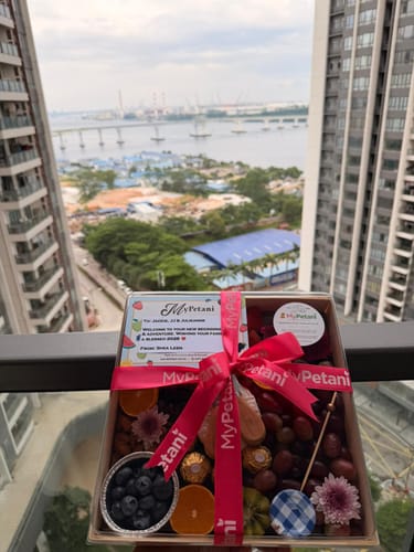 Customer photo review of Abu Bakar Gold Cheese Fruit Grazing Platter [Malaysia]