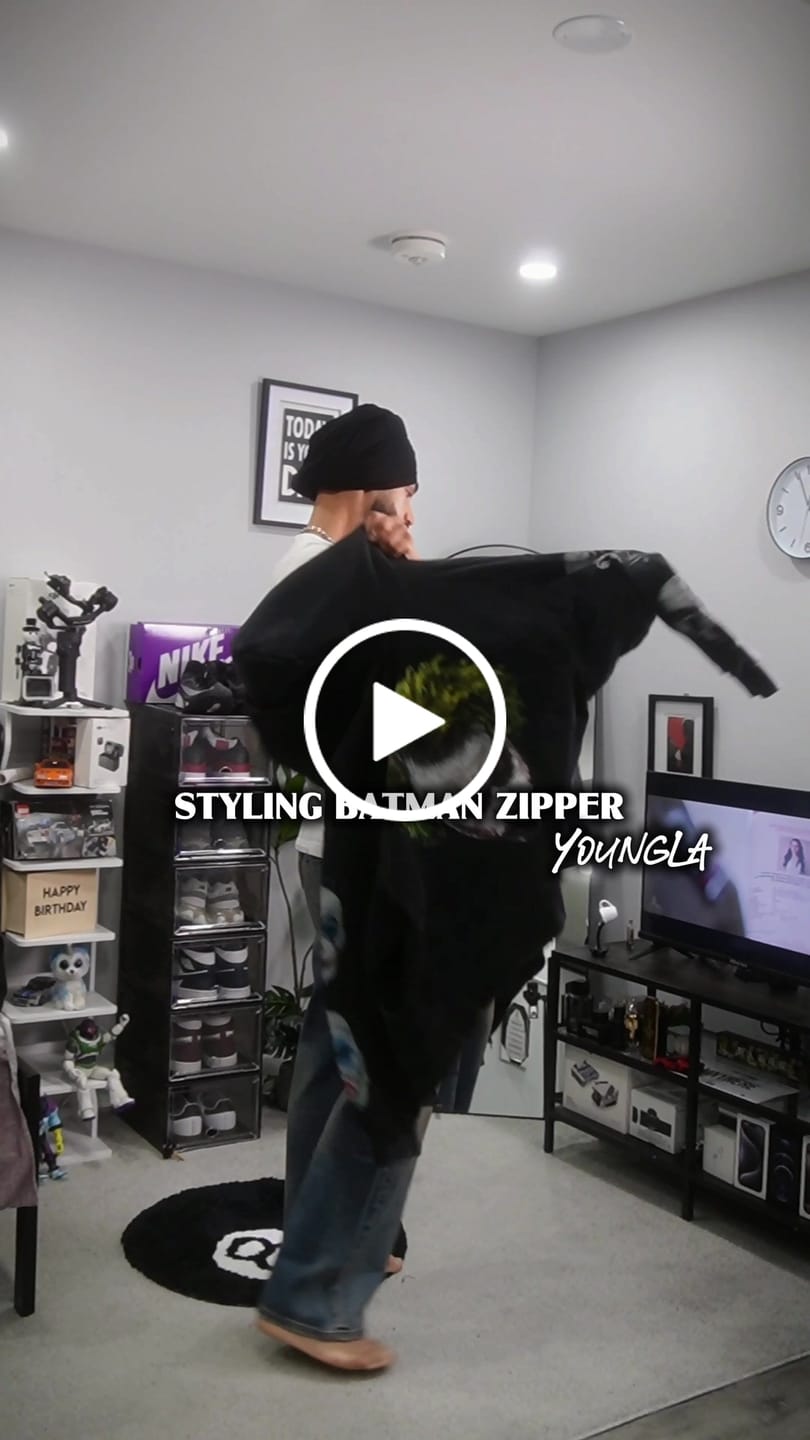Customer video review of 5211 - Batman Zip-Ups