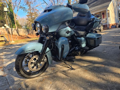 Customer photo review of Mocardine Hand Guards with Chrome Trim – Sleek Fit for All Motorcycles