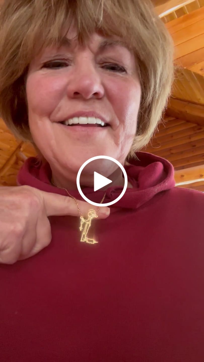 Customer video review of Custom Kids Hand Drawing Necklace