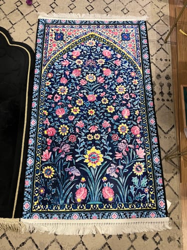 Customer photo review of Royal Blossom Padded Prayer Mat