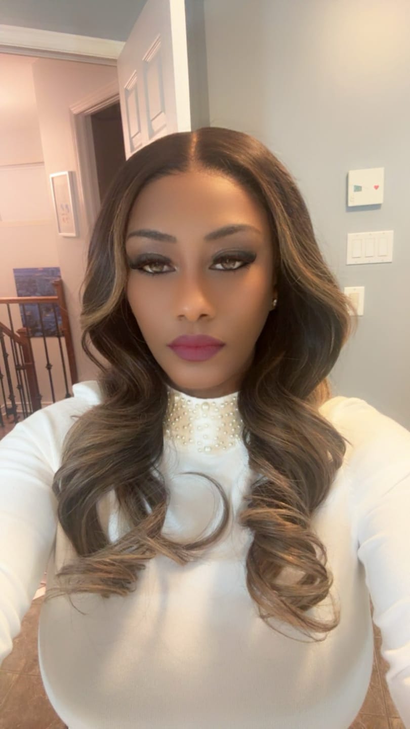 Customer photo review of Ciara - Velvet - Preorder