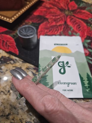 Customer photo review of Roll Ready Ground – 3.5g Hybrid Flower