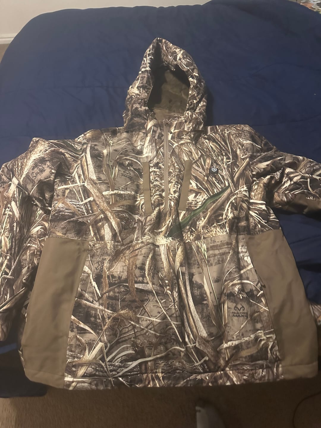 Customer photo review of Men’s Heated Duck Hunting Jacket with Fleece Lining, Waterproof 1/2 Zip Jacket for Hunting (Veil Avayde Camo, Size S-XXXL)