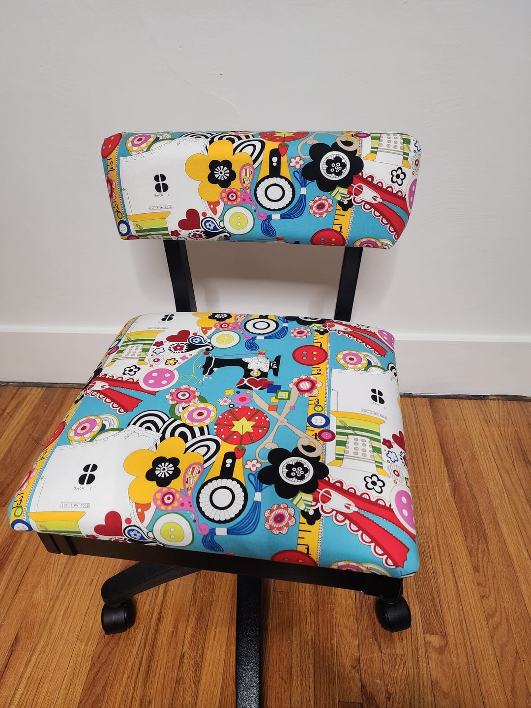 Customer photo review of Arrow Hydraulic Sewing Chair