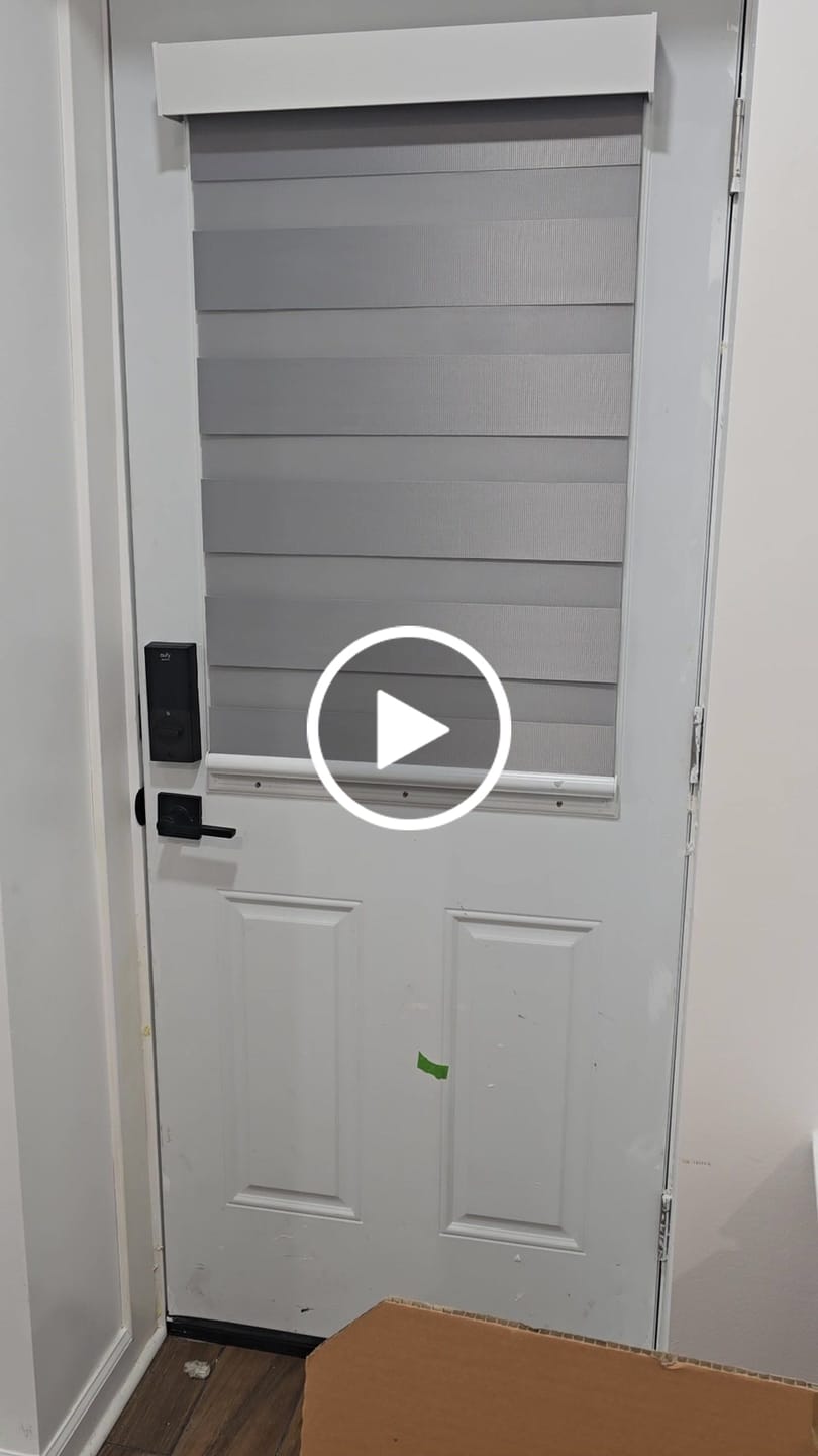 Customer video review of SmartWings Motorized Zebra Shades 100% Blackout 95mm Chloris